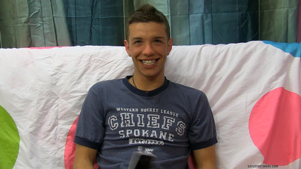 Lollipop Twinks: All Smiles dengan Ryan Sharp