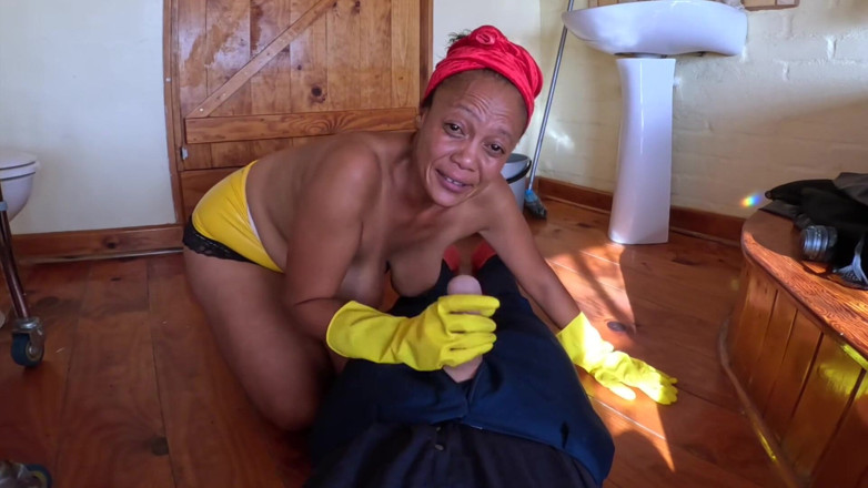 Twisted Nymphs: Twisted Nimphs - Cock Cleaner - Część 1