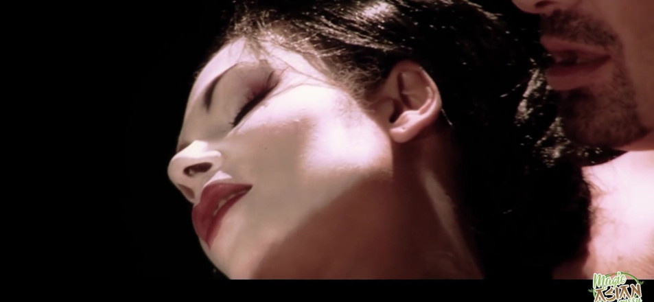 Magic Asian Pussy: Fall in Love with an Attractive Geisha Her Juicy Ass...
