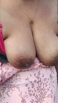 Femme au foyer, romance fantastique, baise