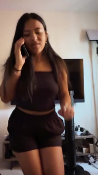 Horny Cheater mi aiuta con il mio pene