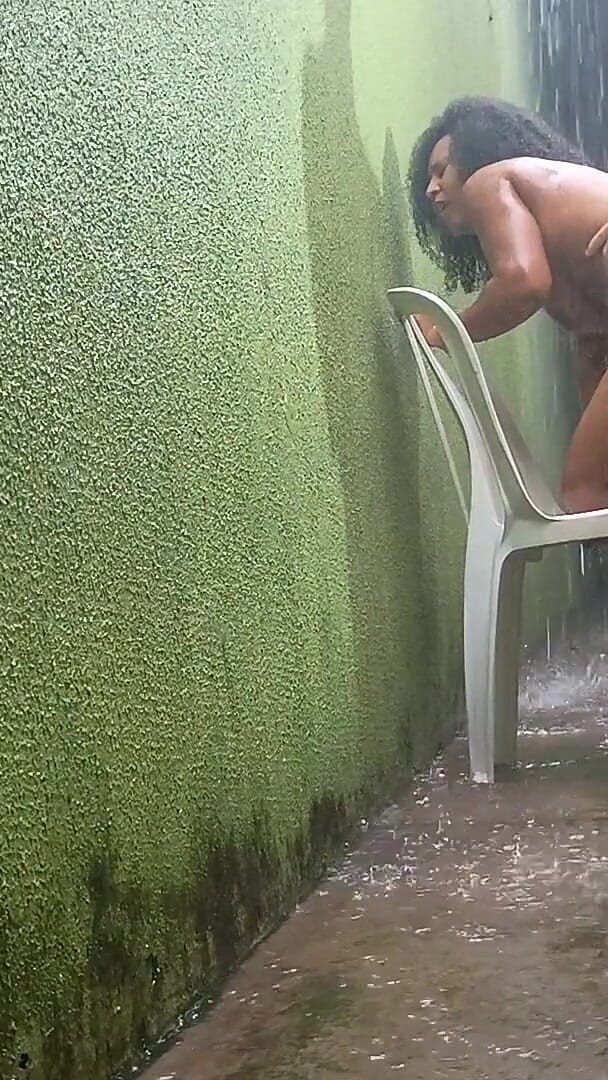 Gallego Pirokudo: Foda Intensa Na Chuva Com Mulher Negra Gostosa