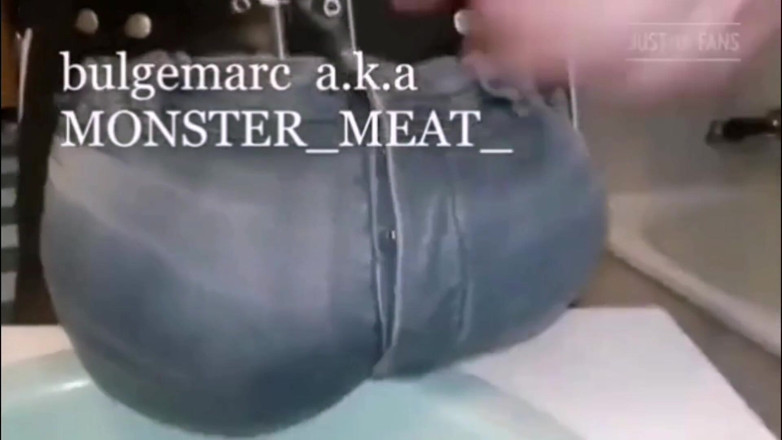 Monster_Meat_: Dışarıda ve içeride, çıplak ve giyinmiş!