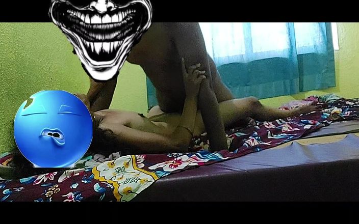 Yours_Pooja69: Gadis marathi india pertama kali nyepong kontol dan dientot gaya...