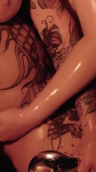 Hot Naked Lesbians Petting Free Porn Video