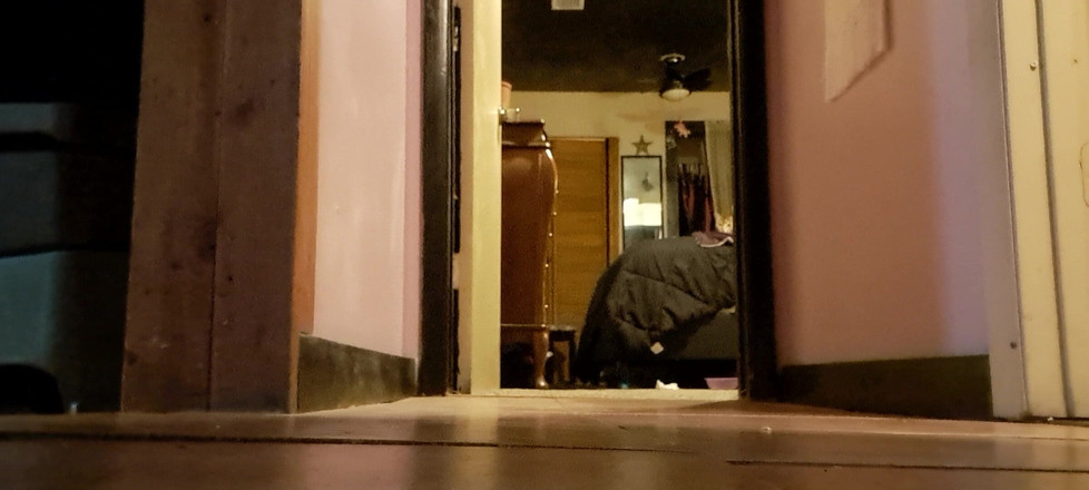 PandoraSG: Tacchi che cliccano sul pavimento