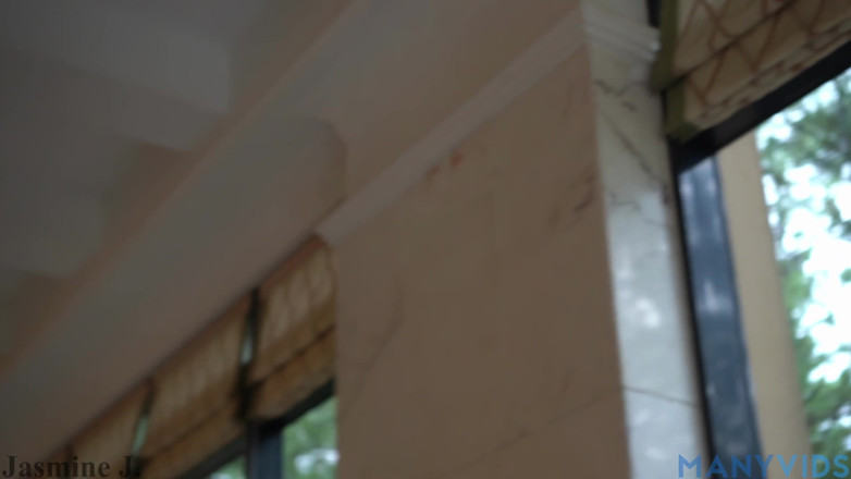 JasmineJ9966: 地板上的范思哲 - 4k 重制版