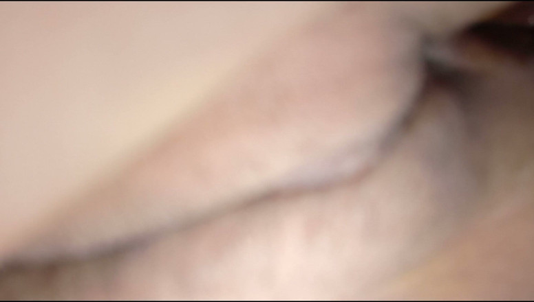 Aisha Aisha: XXXビデオ この動画はとても美しい、裏は何?