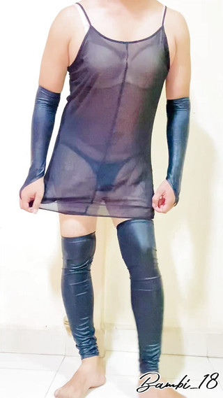 Bambi_18: Sissy Crossdresser Bambi Leker med Butt Plug och vibrator
