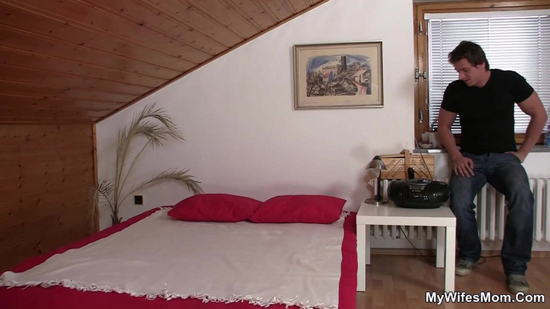 My Wifes Mom: Stepmom in Law a Happy Dildo Owner