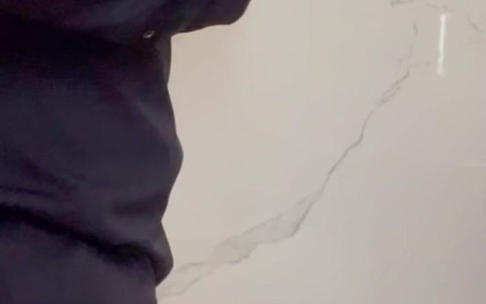 Quan Vietnam 18: Mladá studentka stará učitelka. První panna bere velký penis a...