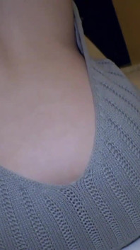 Creampie genuino: bella ragazza idolo con un bel culo! Virgin scopa finché le sue palle sono vuote. 2 Scene