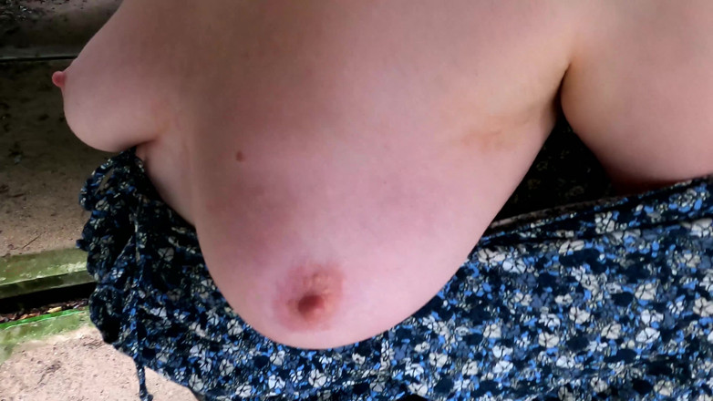 Bouncy Tits Action: Beating Her Nipples on Construction Site