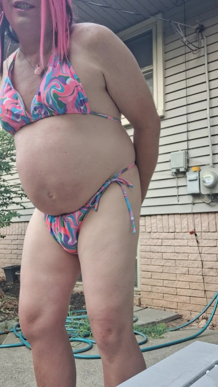 Victoria Lecherri: My New Pink Plug!