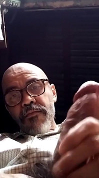 Daddy Manuel bermain