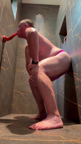 GottaLuvBB: Mandi di Thong