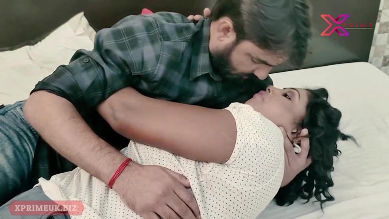 Indian Erotica: Pantat bahenol tante seksi ini dientot habis-habisan sampai dicrot di...