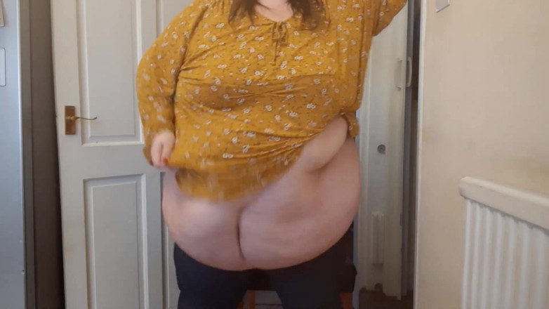 SSBBWLadyBrads: SSBBW BBW腹の揺れと小刻みに揺れる
