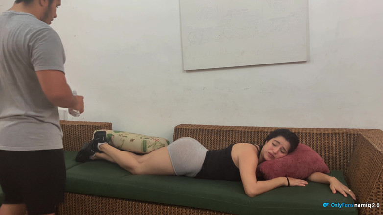 Dakotasex: Wypadam moją sąsiadkę i pomagam jej z pierwszą pomocą po...