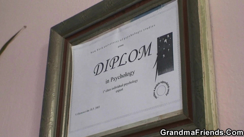 Grandma Friends: 被收缩帮助