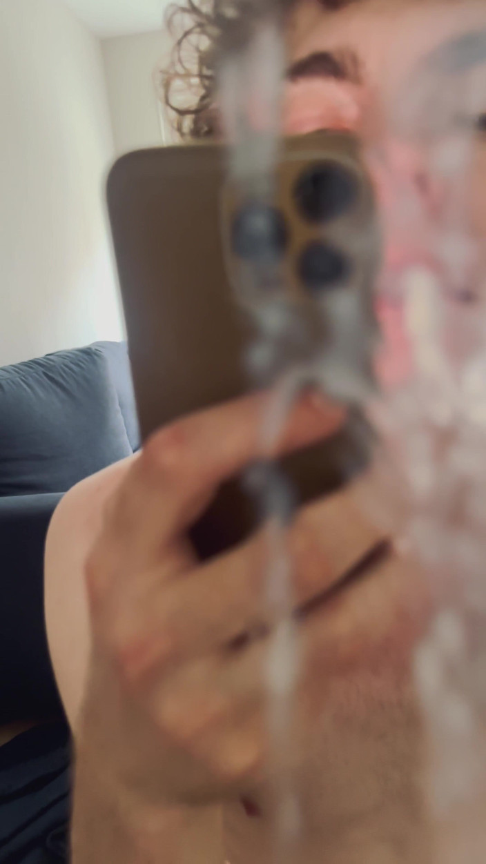 AceKropek: Bir Atı Aynaya Boşalarak Düşürmek