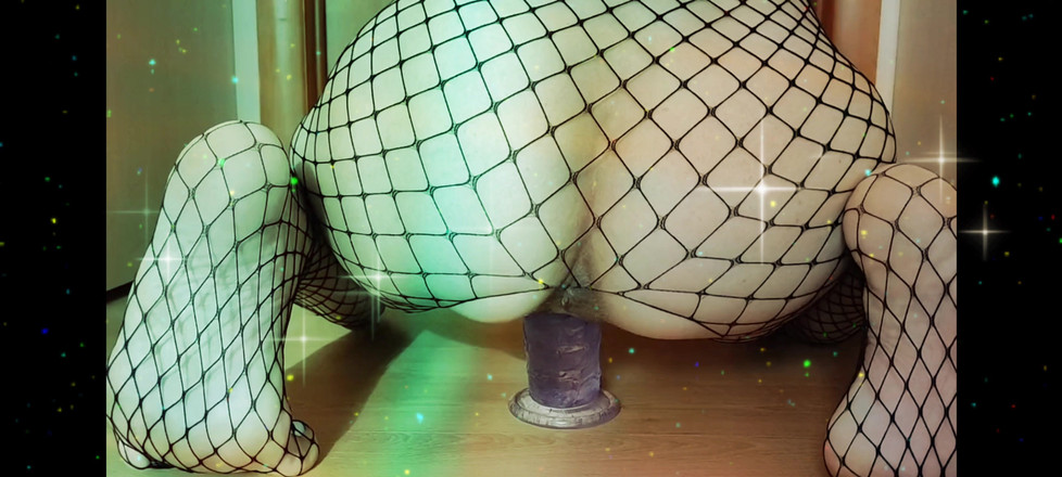 Hotlia: La bella masturbazione di una miLF