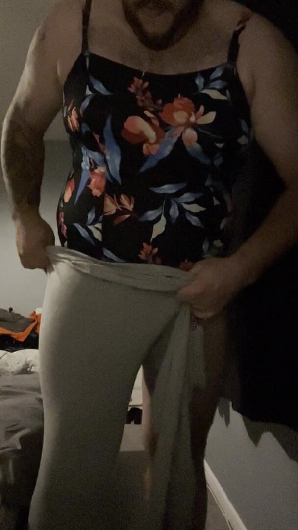 Shaun Cbt: Schwanzbondage mit cross-dressing über nippelklemmen teil zwei