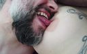 Lovekino: La plantureuse Mia La salope se fait baiser par 2 mecs échangistes