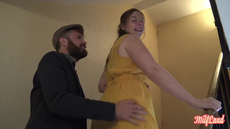 Milf land: Alice, matură sexy obraznică cu țâțe mari, gustă din S &amp;m partea 1