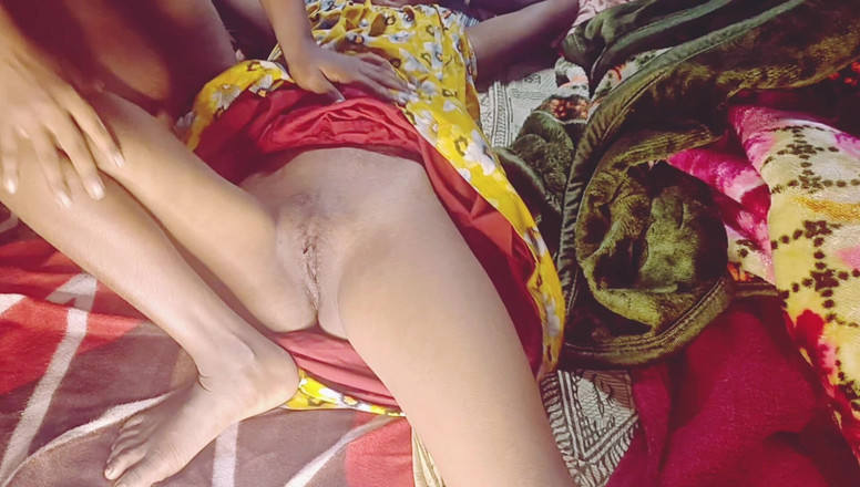 Anjali Kumari: Dehati chudai, video di sesso fatto in casa dalla ragazza...