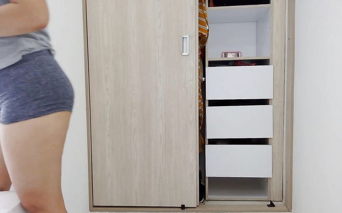 Esperanzitaluton: Une caméra amateur filme une femme de ménage adolescente