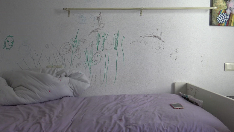 Stepmom Susan: Madrasta francesa usa conversa suja enquanto chupa o pau grande...