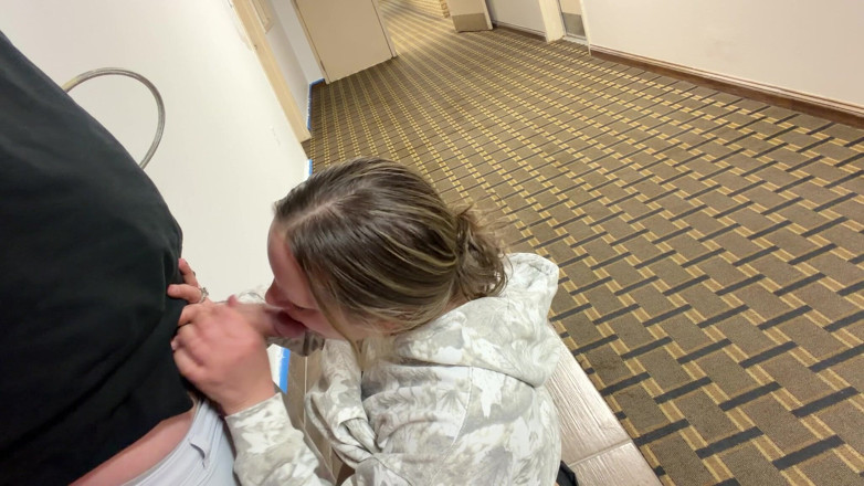 Mya Lane: Smygande Förspel Under Biltur Och Wild Sex På Hotellet