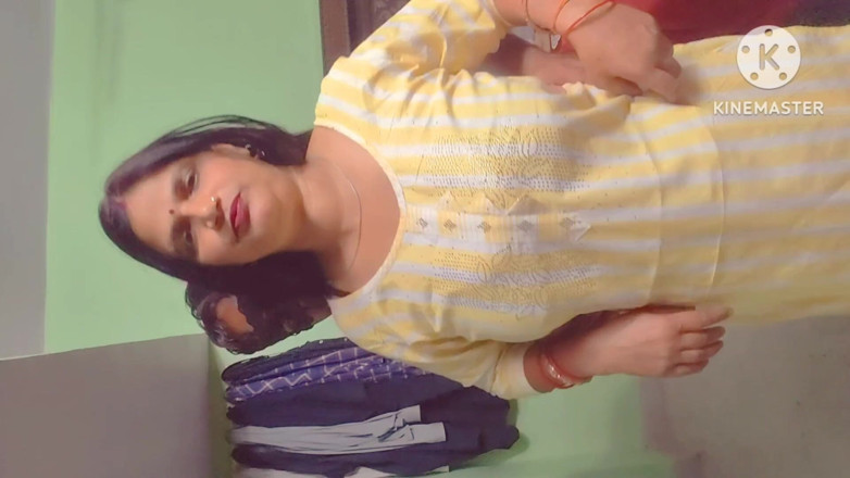 Lustykajolbhabhi: My Friend From Noida Left My Wife on My Bed