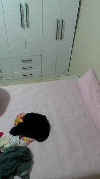 Я поставив камеру в своїй кімнаті, щоб побачити, що роблять мій падчерка та її вітчим, коли мене немає