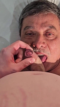 Boy Cumming on Stepdaddy