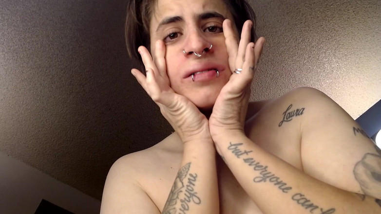 Abby Anna: 打喷嚏窒息的喷口水露出你的脸