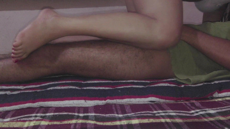 Desigirl37: Fată din satul indian desi - videoclip sexual pentru prima dată