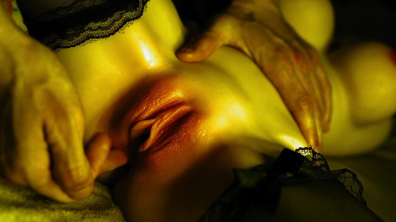 SEXY_GUYBEST: Wie sie es liebt, ihre nasse muschi zu masturbieren