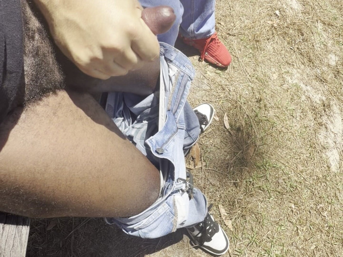 Candy Licker: Si Dia Memberikan Saya Beberapa Mainan Selamba