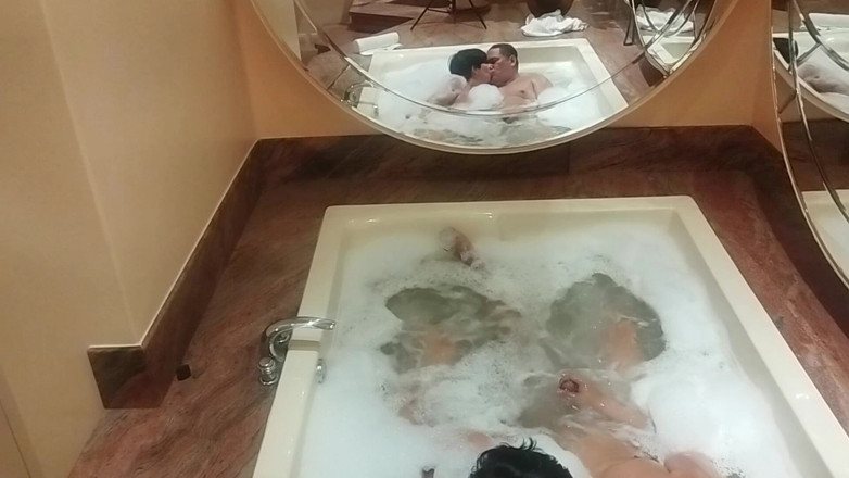 MaturecoupleVe: Romantic Date with My Wife