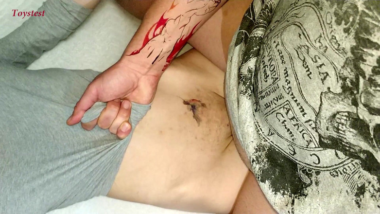 Toystest: Ma demi-sœur n’est plus vierge... on peut le faire toute...
