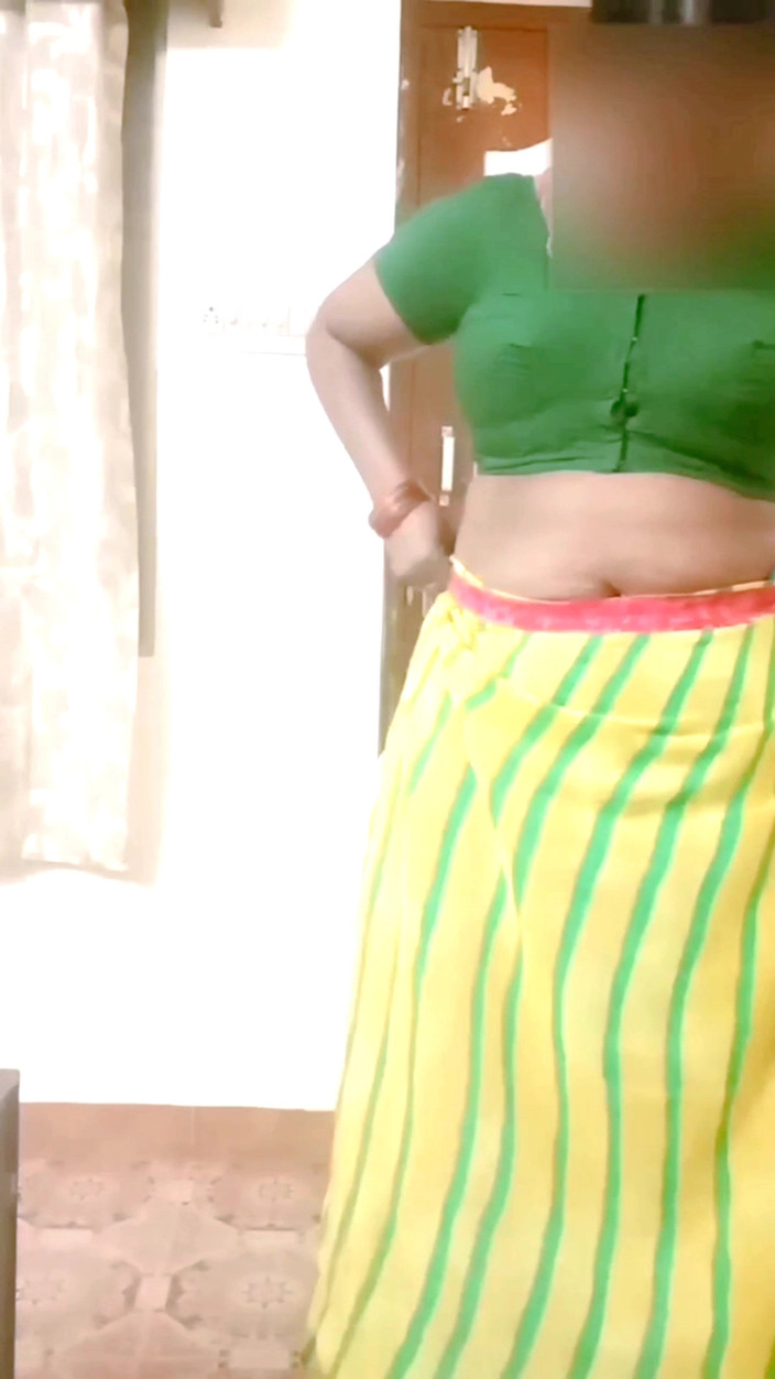 RenuRaj: Desi indická tamilská bbw manželka nahá škádlení velká prsa zadek chlupatá...