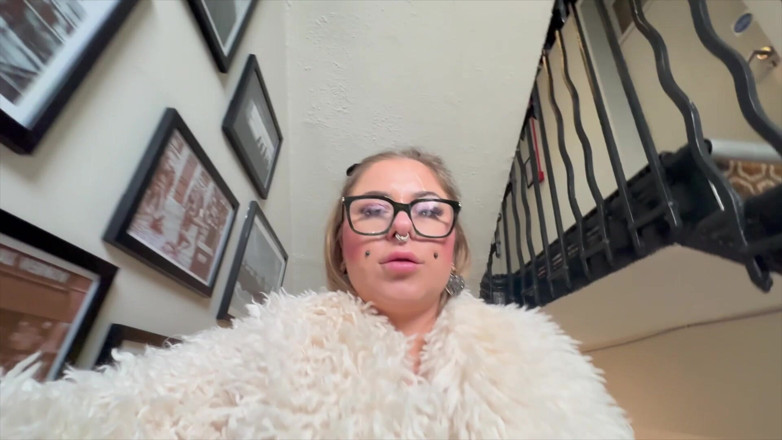 Cumwalkoffame: Sandie Candy Cumwalk