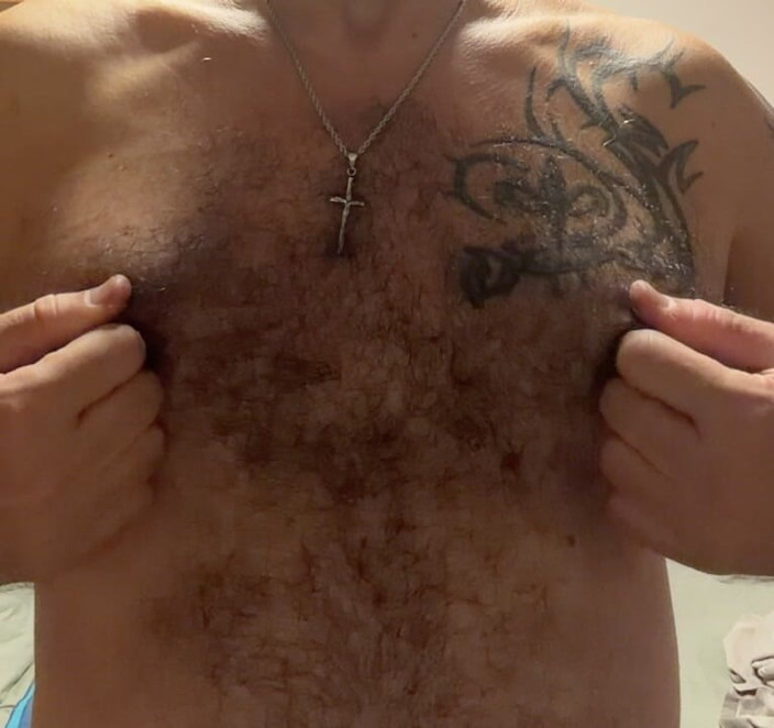 Kilus bear: Pecs &amp; Nipples Play