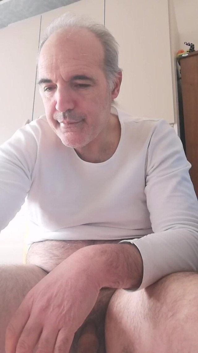 Luca, Do You Have a Nice Big Cock? (Instructions to masturbate with pleasure) Luca, Do You Have a Nice Big Cock? (Instructions to masturbate with pleasure)