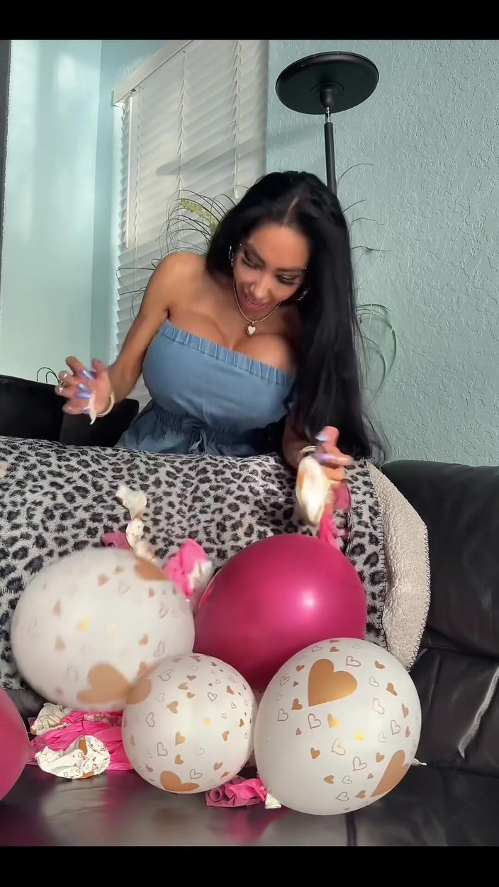 Anakaliyah: Funday neděle