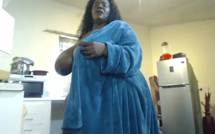 Legendary Booty Overdose: Sexy Black SSBBW Being Naughty
