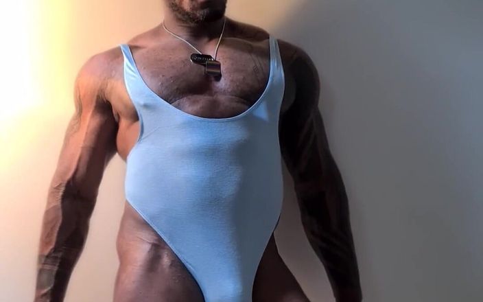 Amadeus: Damm este collant faz minha bunda pop !!