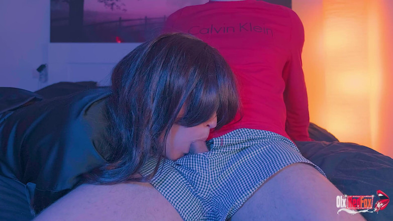 OlxRedFox: 내 입 깊숙이 따먹히는 배다른 아들, 내가 가짜임을 알고 그의 자지를 목구멍 깊숙이 넣었어